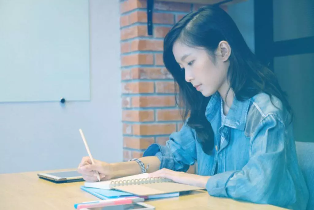 Emancipação de menor tipos, requisitos e como funciona