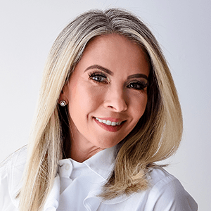 Dra. Alessandra Vernier Busato